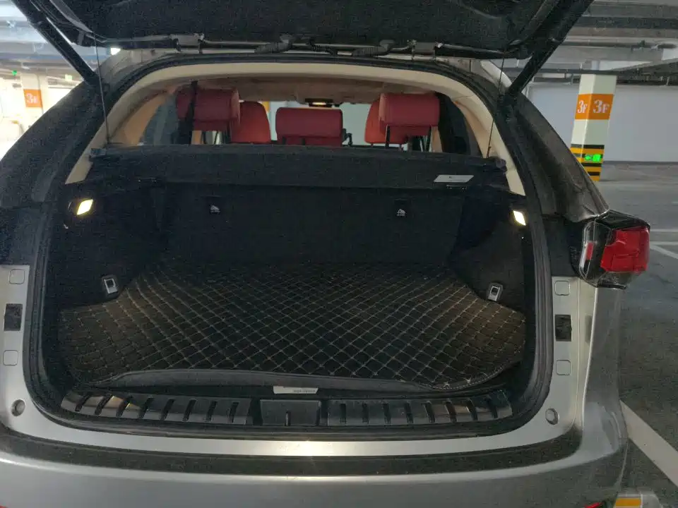 Lexus NX — миниатюра 6