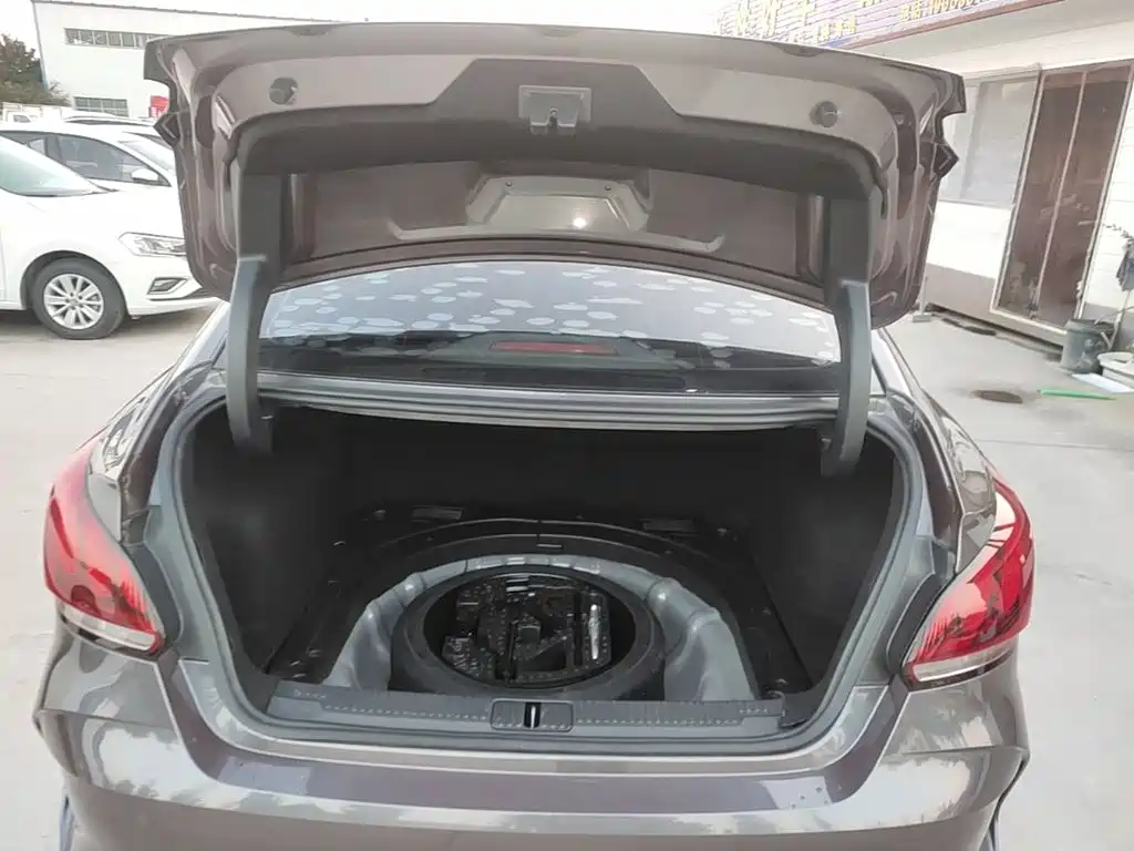 MG MG5 — миниатюра 19