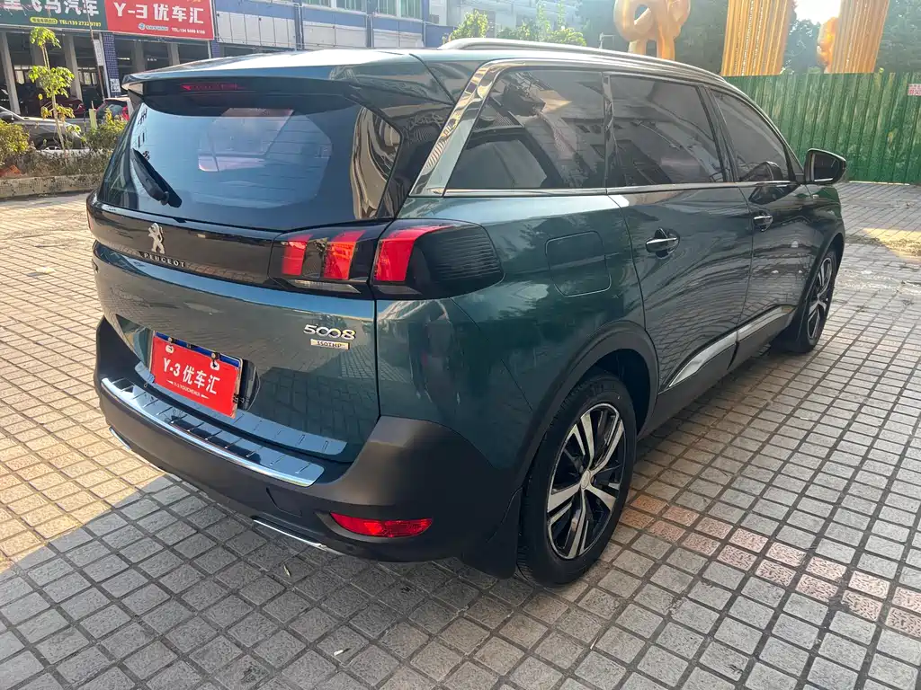 Peugeot 5008 — миниатюра 7