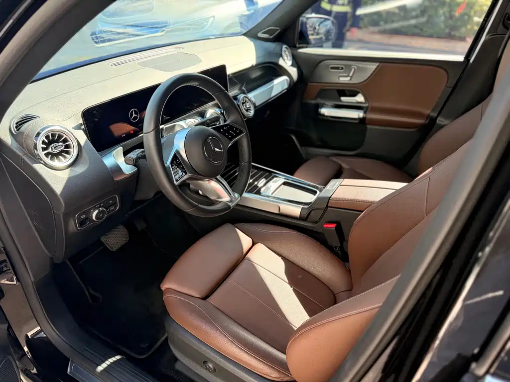 Mercedes-Benz EQB — миниатюра 13