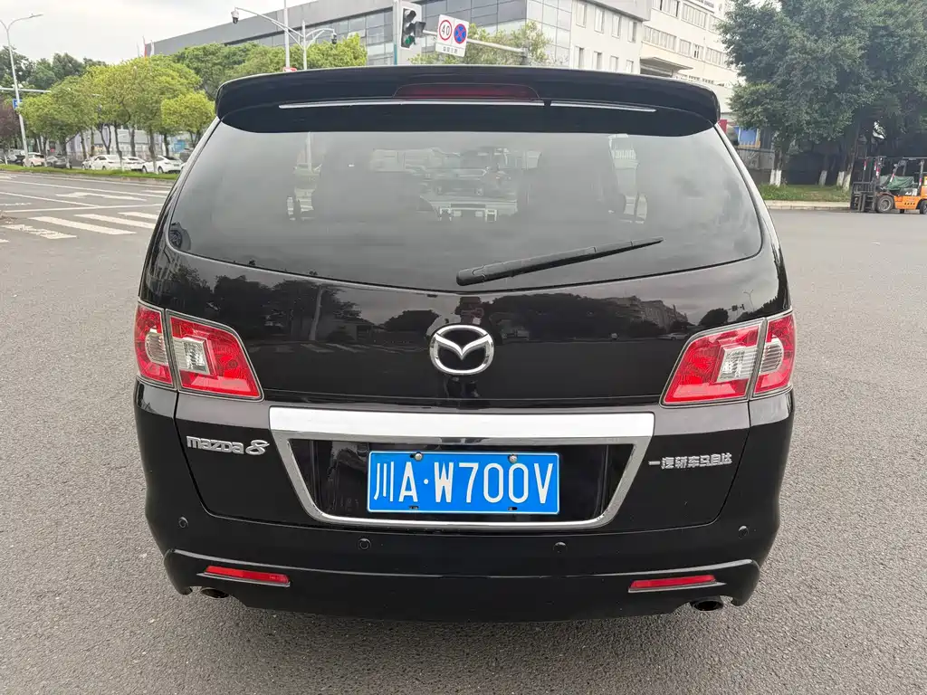 Mazda 8 — миниатюра 5