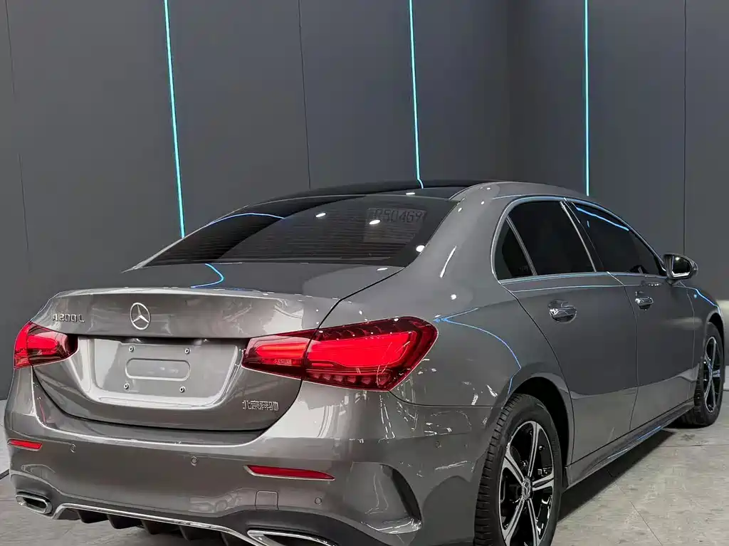 Mercedes-Benz A-Class — миниатюра 8