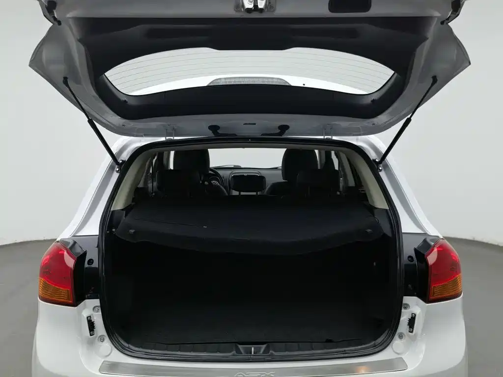 Mitsubishi ASX — миниатюра 16