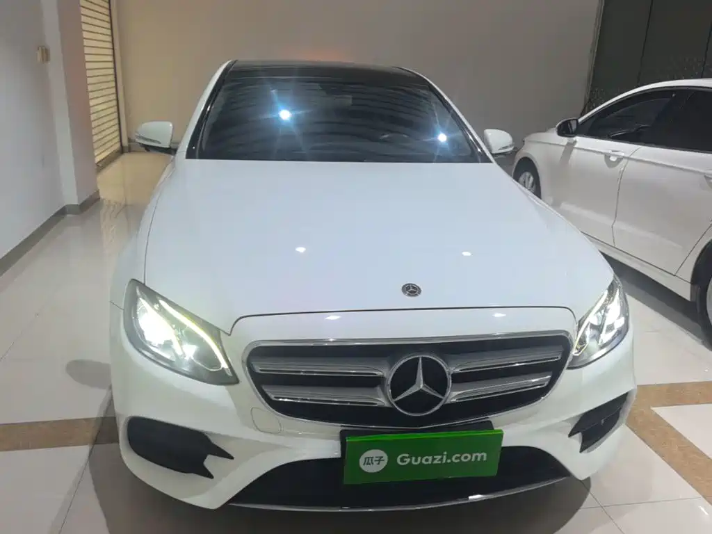 Mercedes-Benz E-Class — миниатюра 3