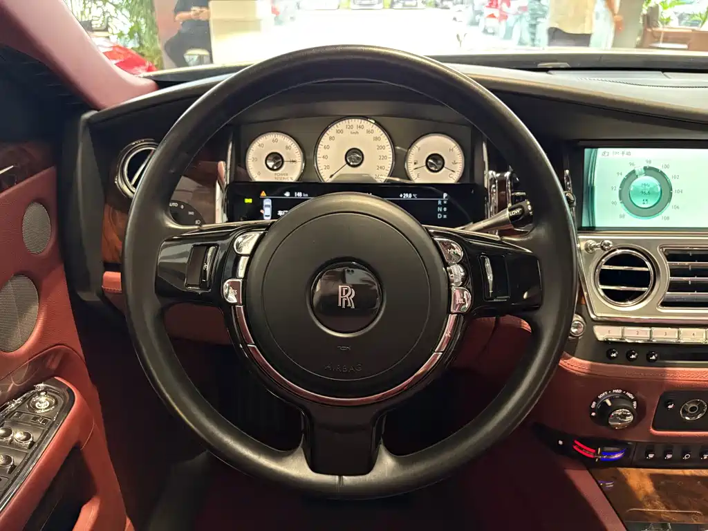Rolls-Royce Ghost — миниатюра 11