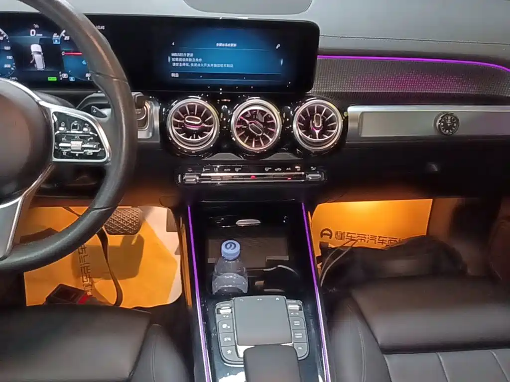Mercedes-Benz EQB — миниатюра 13