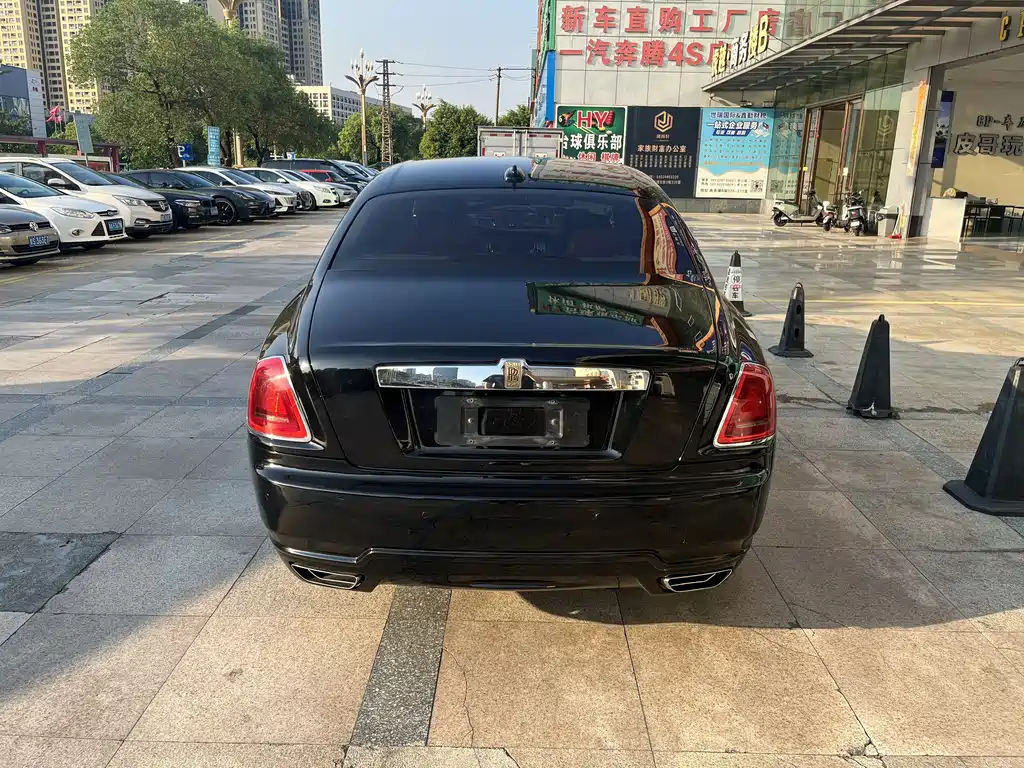Rolls-Royce Ghost 2010 6.6T Standard