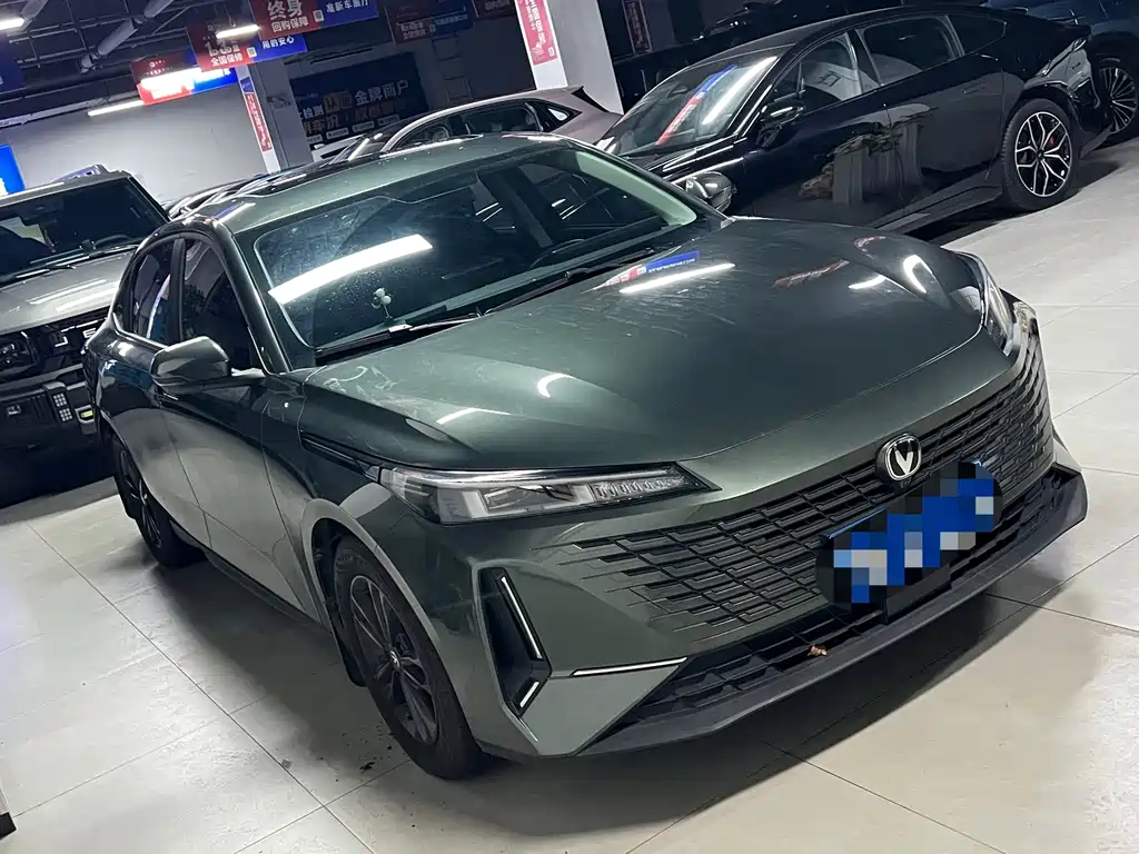 Changan Yida — миниатюра 3
