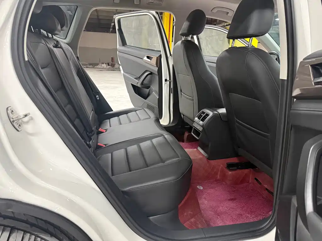 Volkswagen Tharu — миниатюра 10