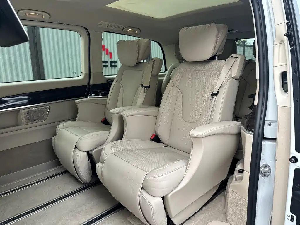 Mercedes-Benz V-Class V 2017 V 260 Luxury