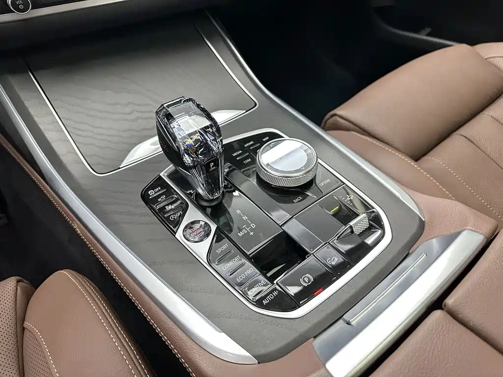 BMW X7 — миниатюра 19