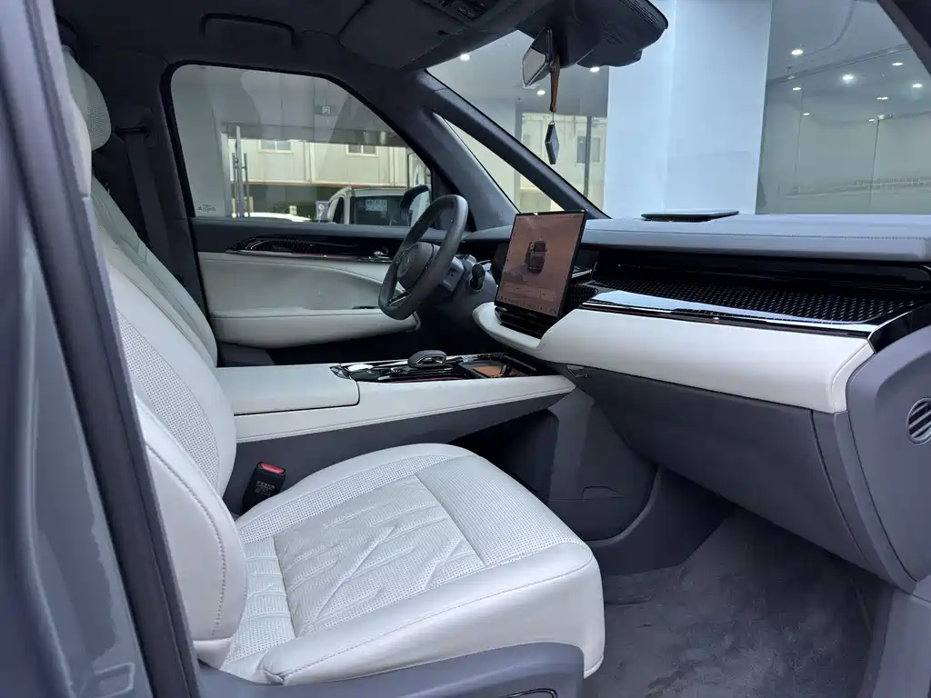 ZEEKR EXTREME KRYPTON 009