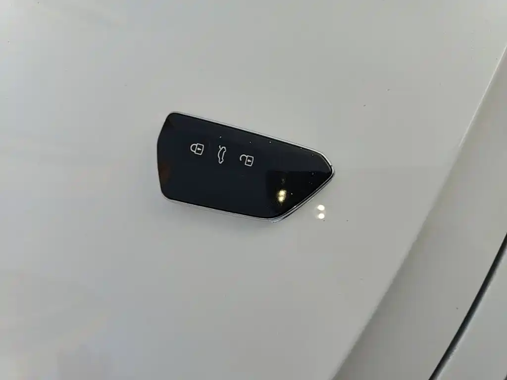 Volkswagen ID.4 Crozz — миниатюра 9