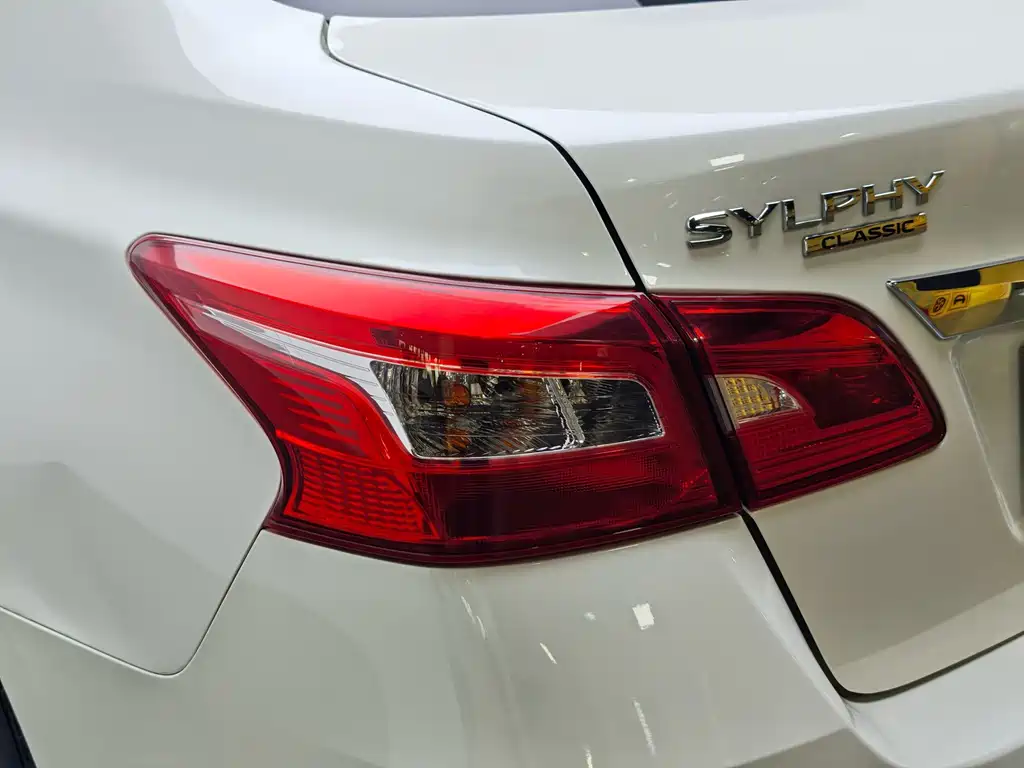 Nissan Sylphy — миниатюра 7