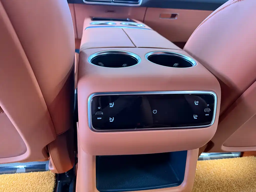 Li Auto Li L8 — миниатюра 12