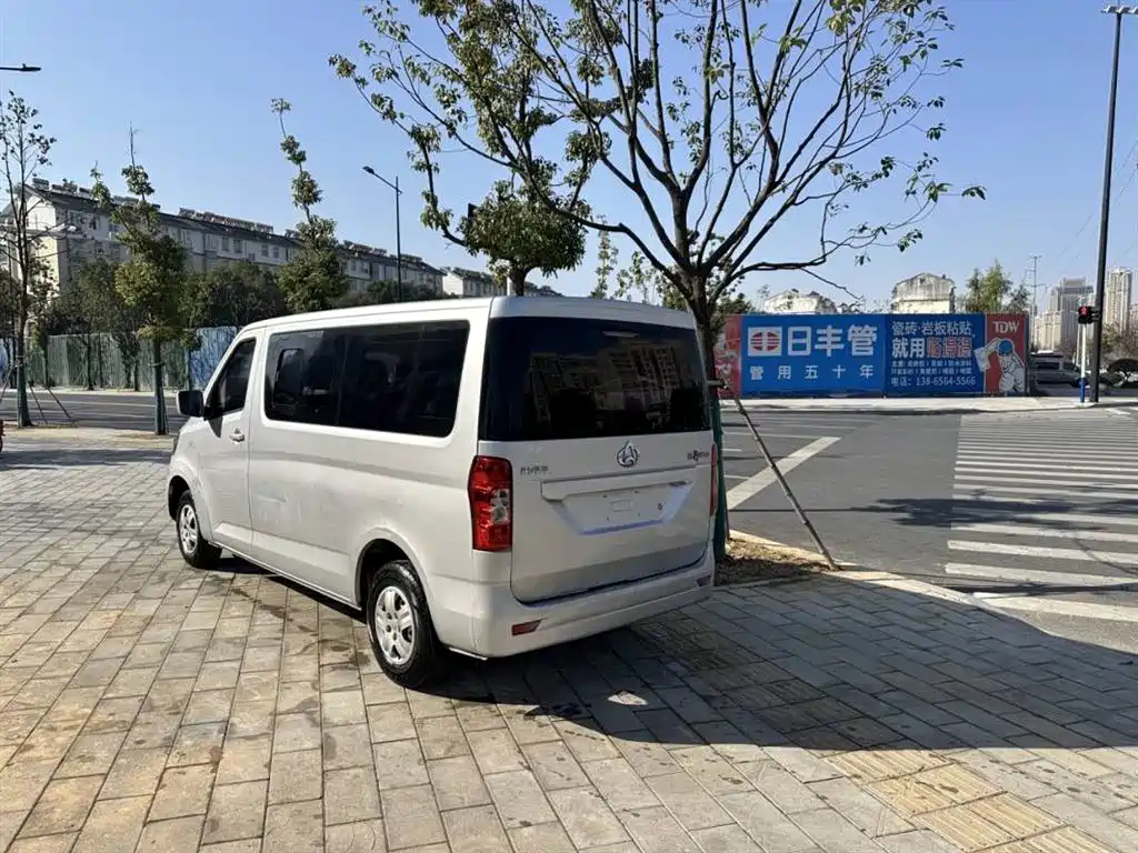 CHANGAN CHANGAN RUIXING M70