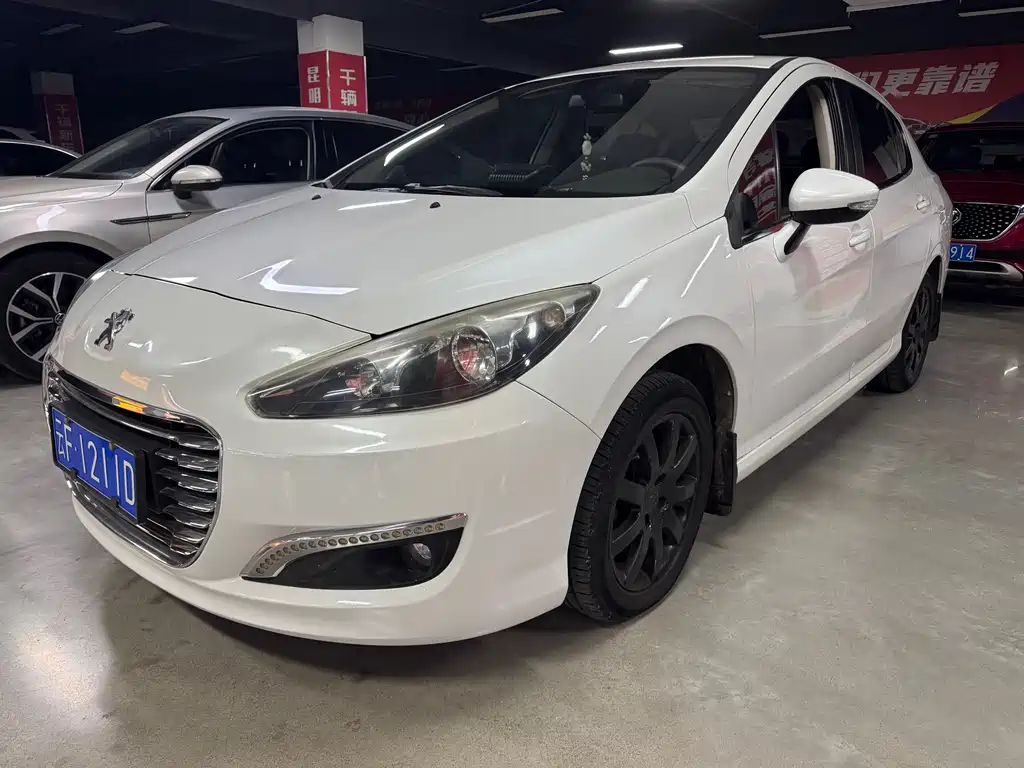 Peugeot 308 2015