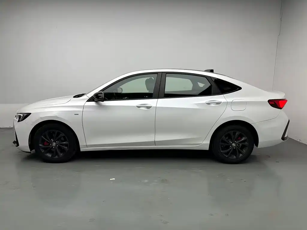 Buick Verano — миниатюра 3