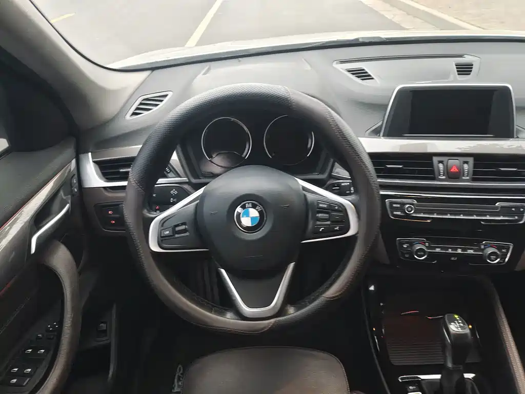 BMW X1 — миниатюра 11