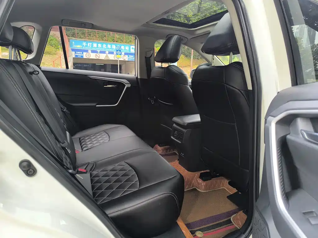 TOYOTA RAV4 RONGFANG