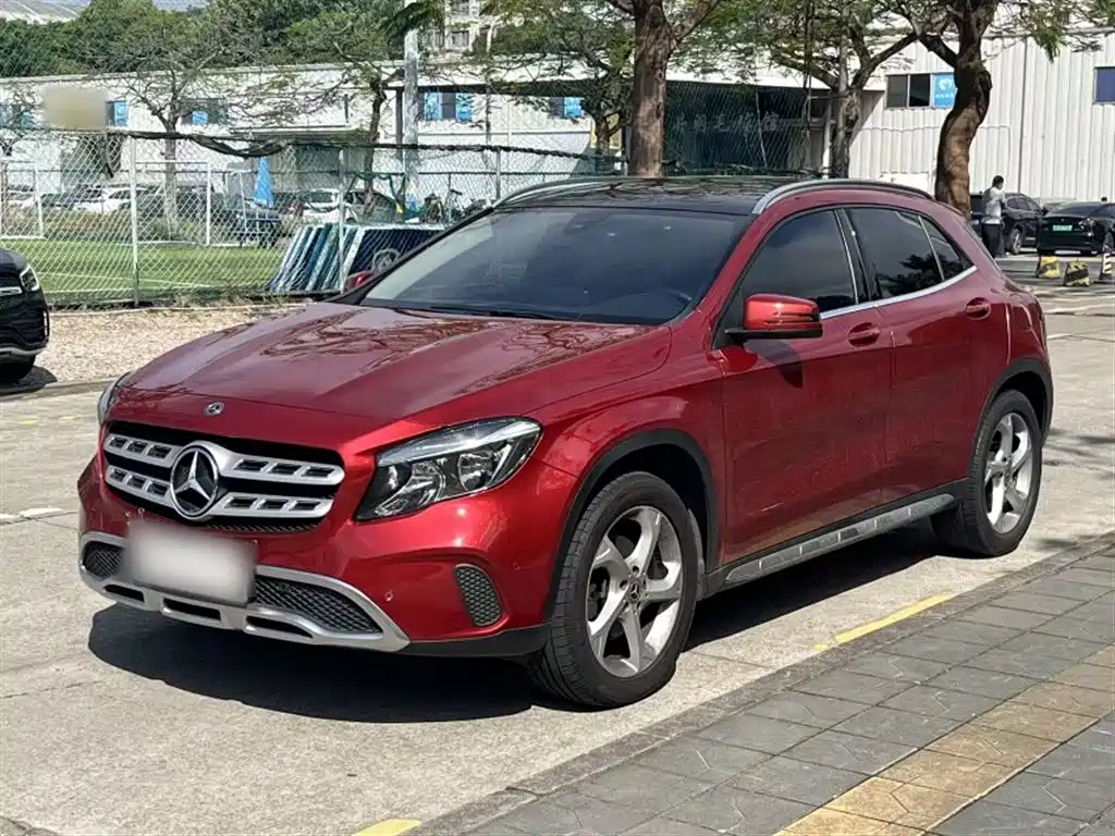 Mercedes-Benz GLA 2020