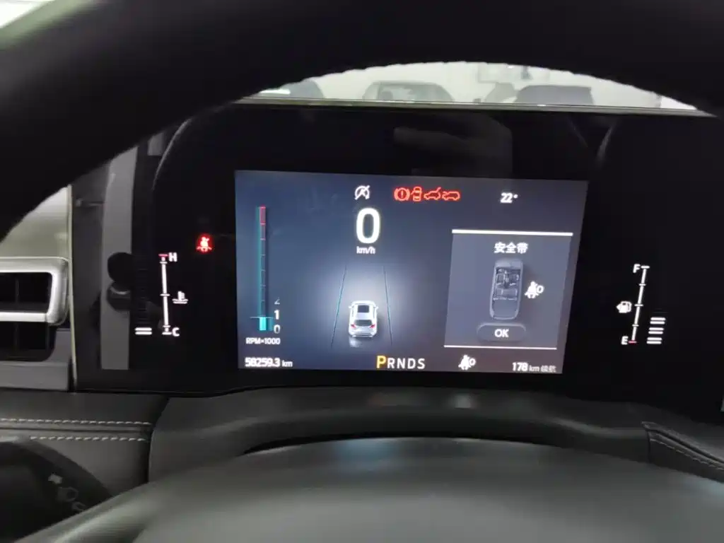 Ford Edge — миниатюра 12