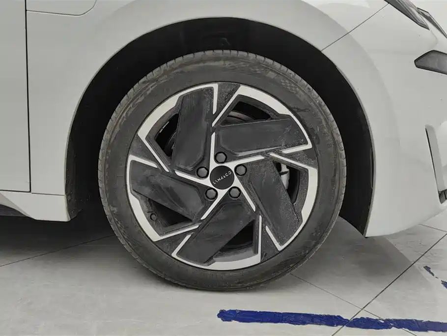 Lynk & Co 07 EM-P 2024 EM-P 126 Pro
