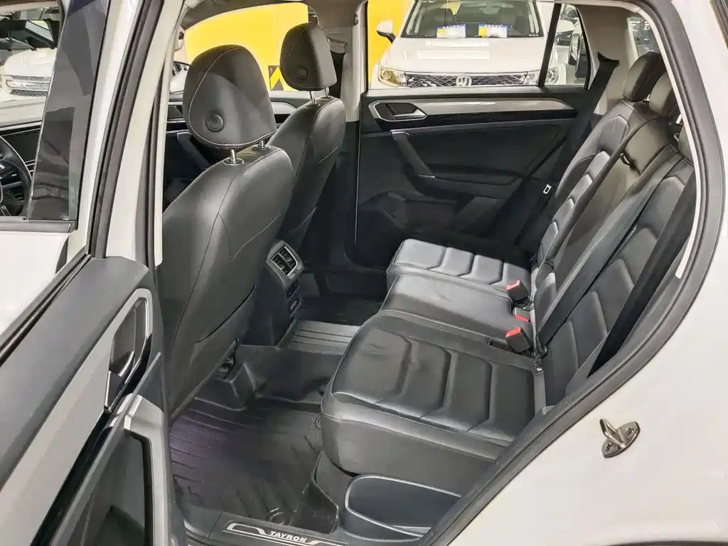 Volkswagen Tayron 2019 330TSI Luxury VI