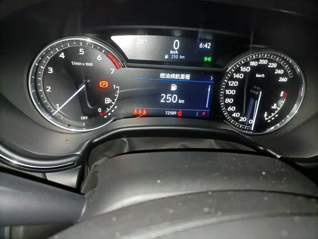 Cadillac CT5 — миниатюра 5