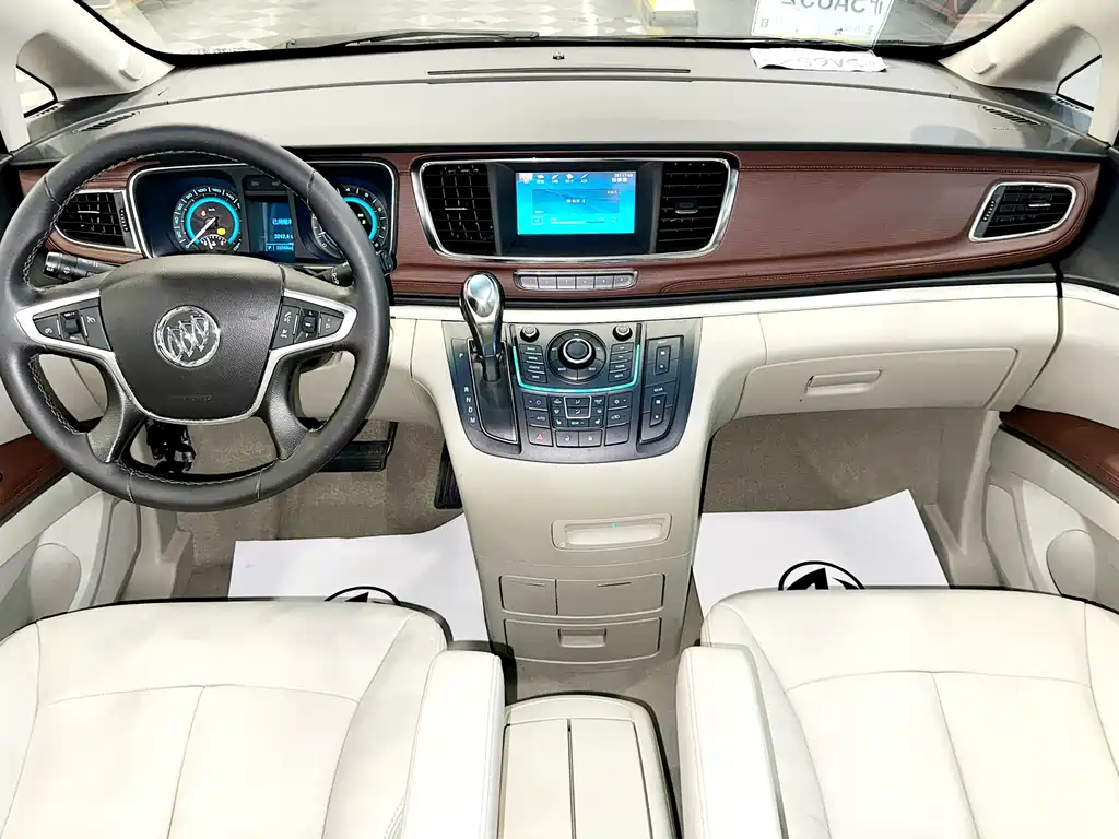 Buick GL8 2014 3.0L GT Luxury