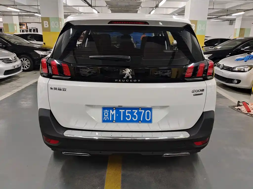 Peugeot 5008 — миниатюра 5