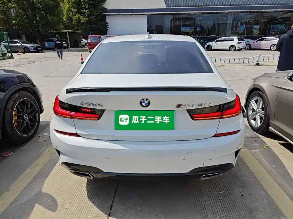 BMW 3 Series 3 2022 325Li M Sport