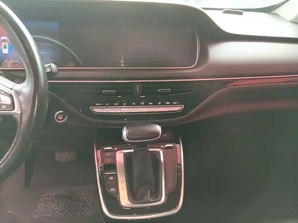 GAC Motor Trumpchi M6 — миниатюра 13