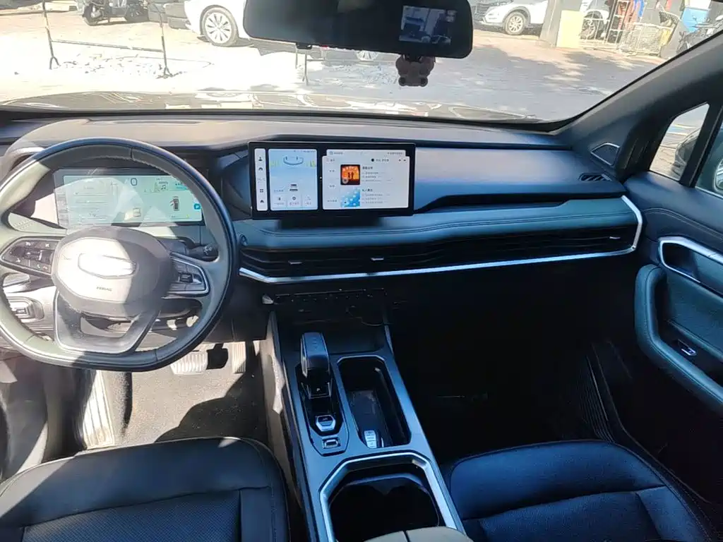 Geely Haoyue L — миниатюра 13