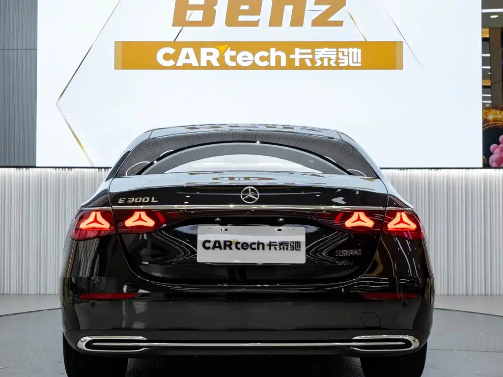 Mercedes-Benz E-Class — миниатюра 5