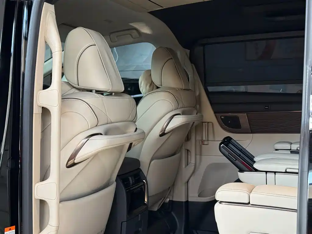 Toyota Alphard — фотографии объявления, Фото 23