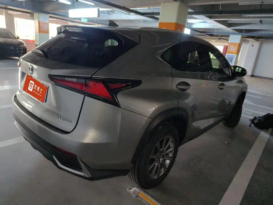 Lexus NX — миниатюра 8