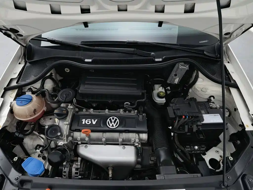 Volkswagen Polo — миниатюра 6