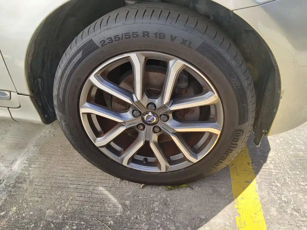 Volvo XC60 — миниатюра 8