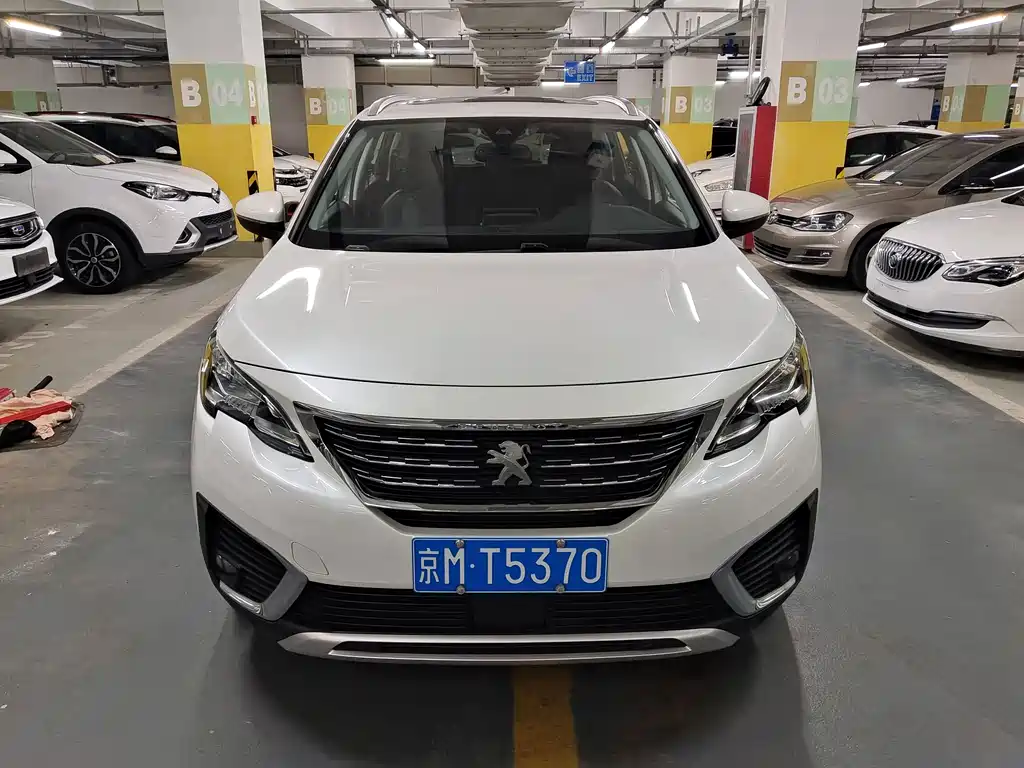 Peugeot 5008 — миниатюра 2
