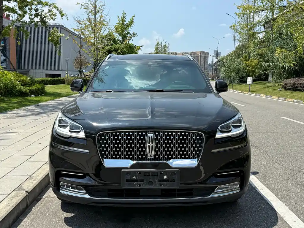Lincoln Aviator — миниатюра 2