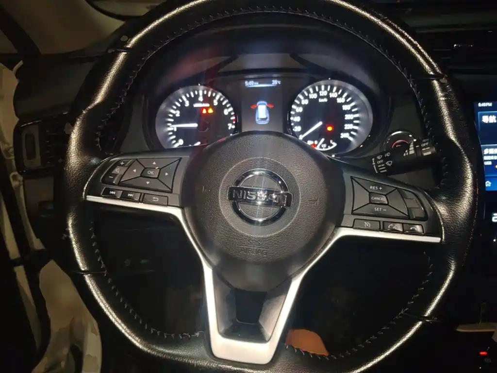 Nissan X-Trail — миниатюра 11