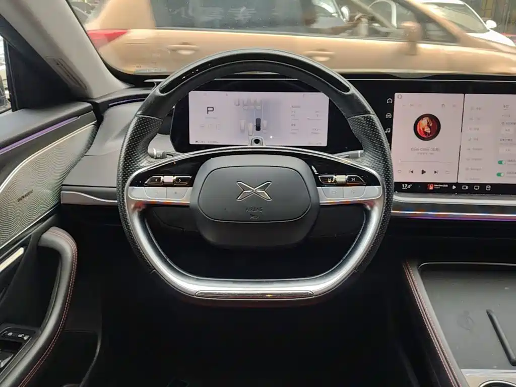 XPeng P7 — миниатюра 11