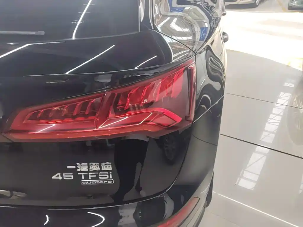 Audi Q5L — миниатюра 8