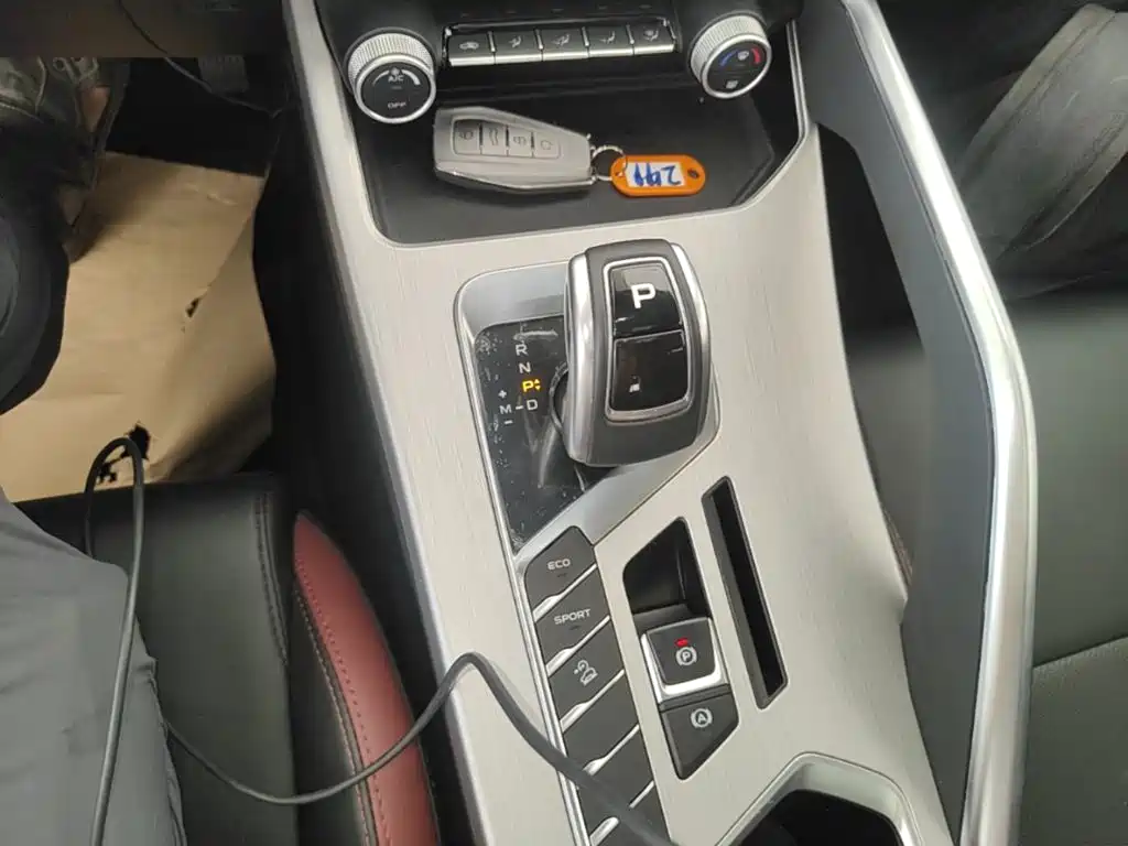 Geely Binyue — миниатюра 14