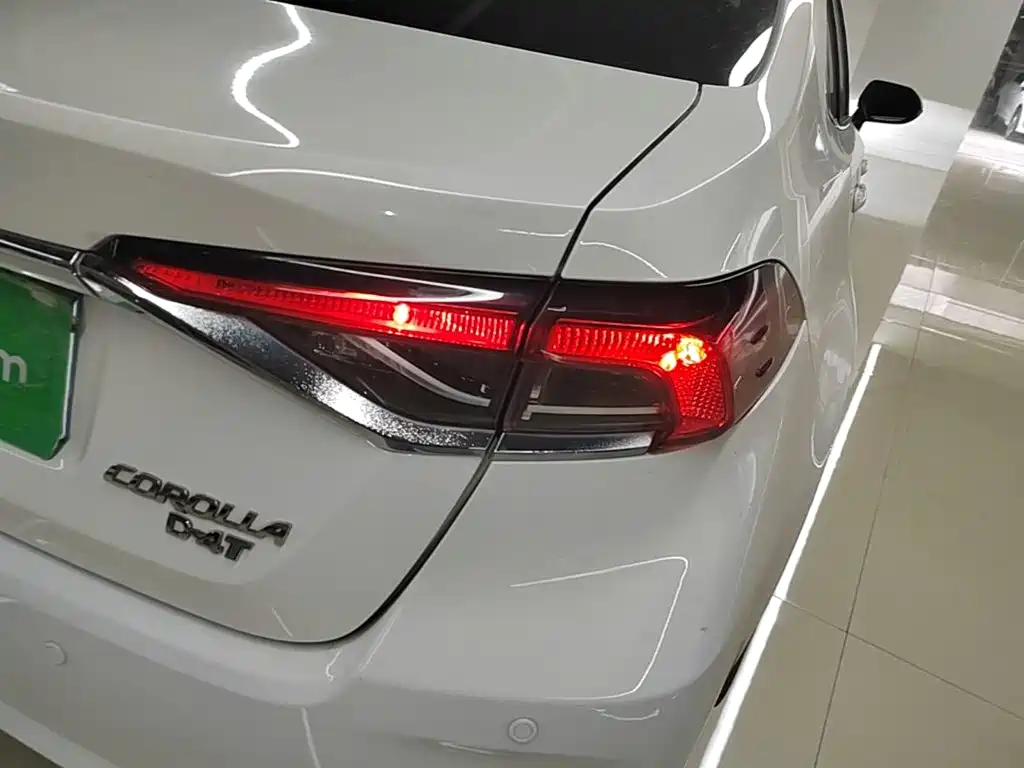 Toyota Corolla — миниатюра 8