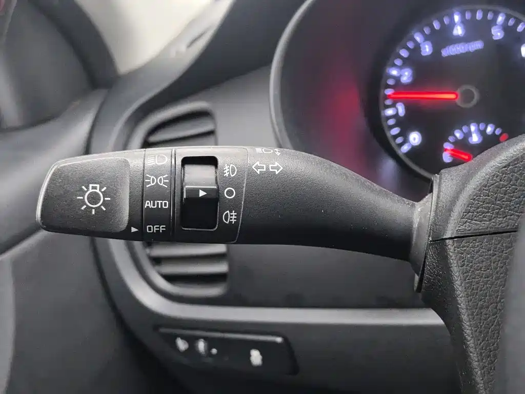 Kia KX Cross — миниатюра 21