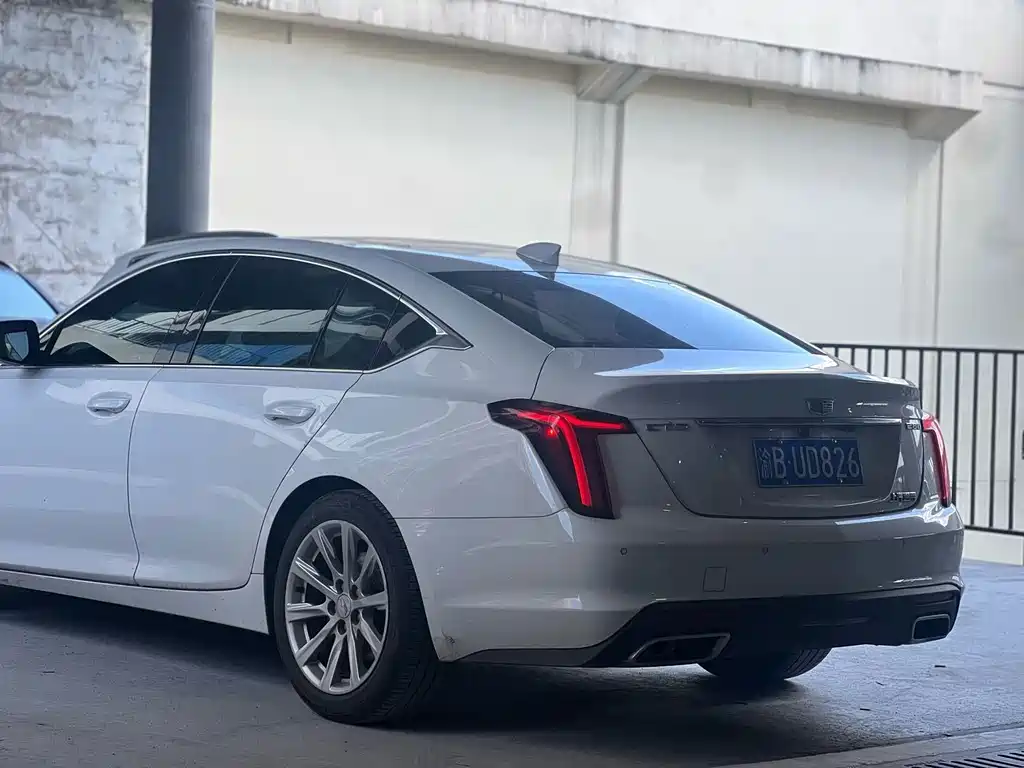 Cadillac CT5 — миниатюра 4
