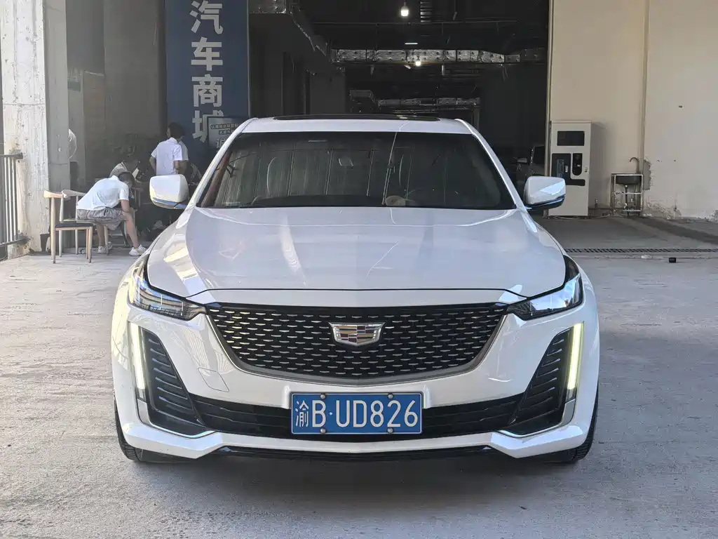 Cadillac CT5 — миниатюра 2