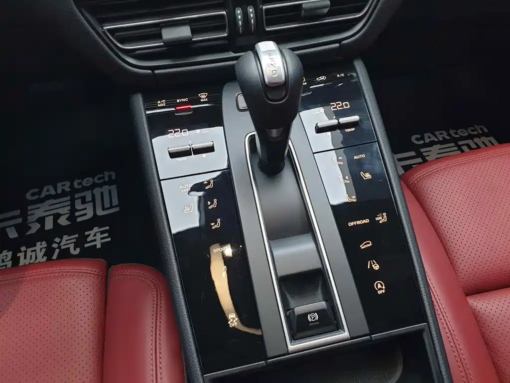 Porsche Macan — миниатюра 25